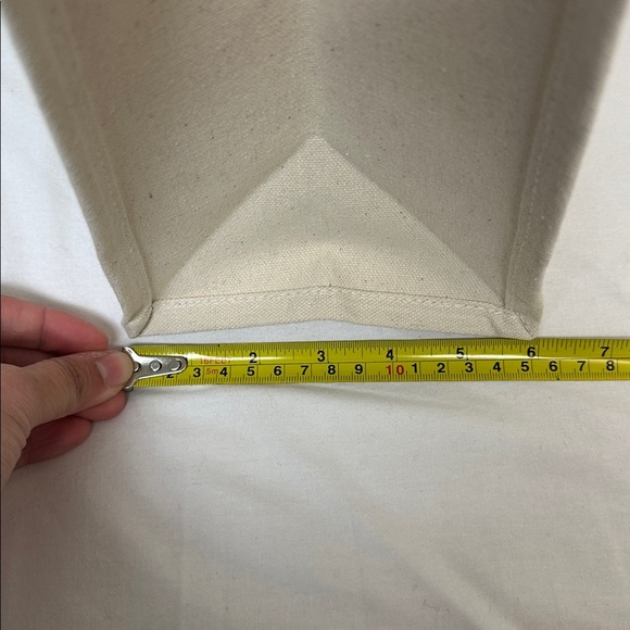 NWT Dragon Book Reader Tote Bag - Picture 5 of 5